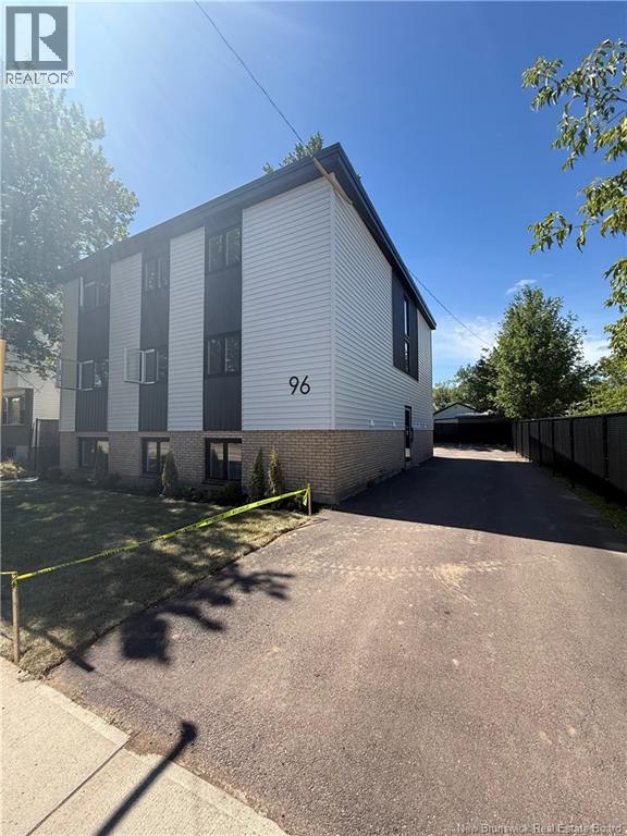 96 Purdy Avenue Unit# Unit 4, Moncton, New Brunswick  E1C 7V9 - Photo 1 - NB126657