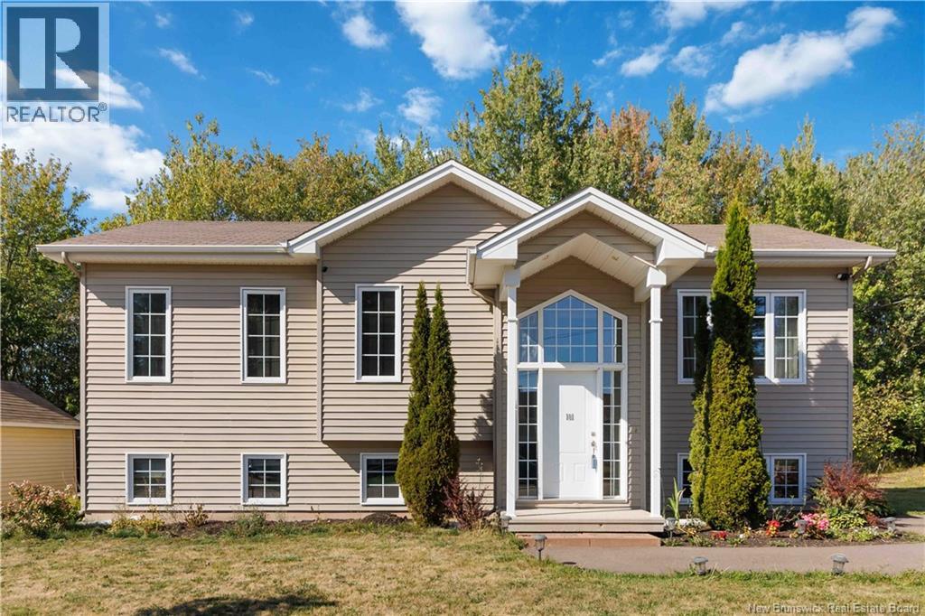 101 Herman Street, Dieppe, New Brunswick E1A 0L4 - Photo 2 - NB126698