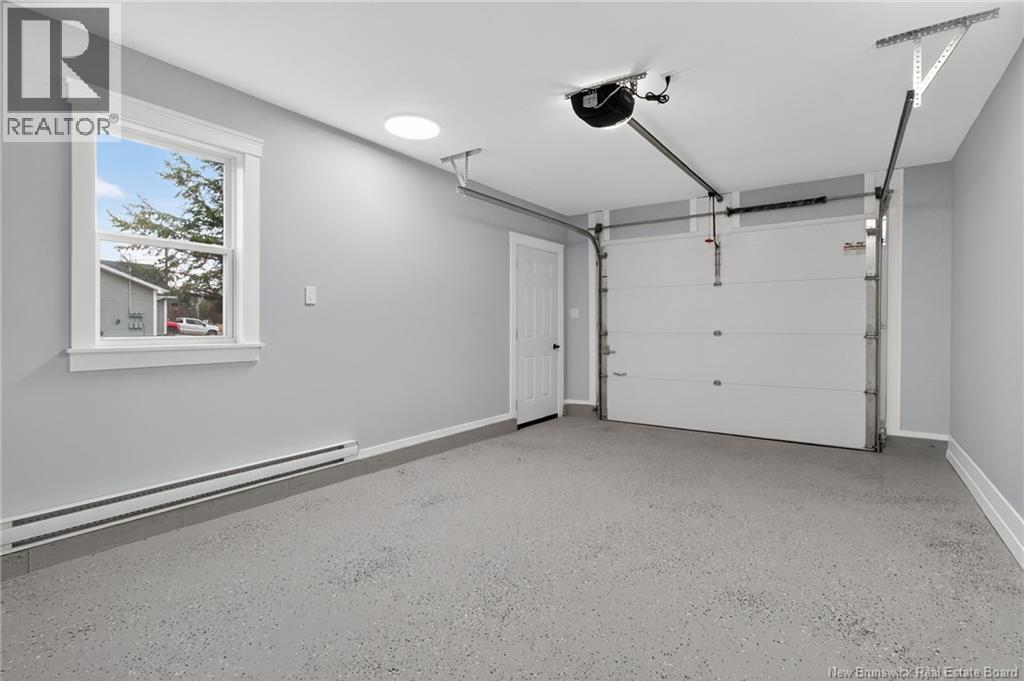 8 Fawcett Avenue, Petitcodiac, New Brunswick  E4Z 4H4 - Photo 34 - NB126877