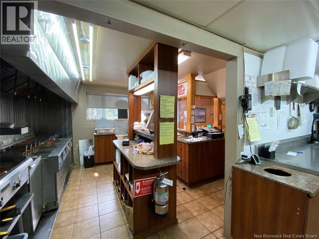 359 Victoria Street, Edmundston, New Brunswick E3V 2K1 - Photo 12 - NB126923