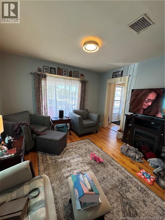869 Main Street, Blacks Harbour, New Brunswick  E5H 1E5 - Photo 5 - NB126917