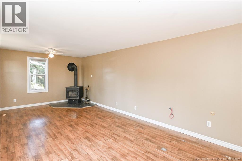 25 Rue Du Portage Street, Caraquet, New Brunswick  E1W 1A8 - Photo 19 - NB126975