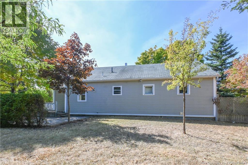 25 Rue Du Portage Street, Caraquet, New Brunswick  E1W 1A8 - Photo 5 - NB126975