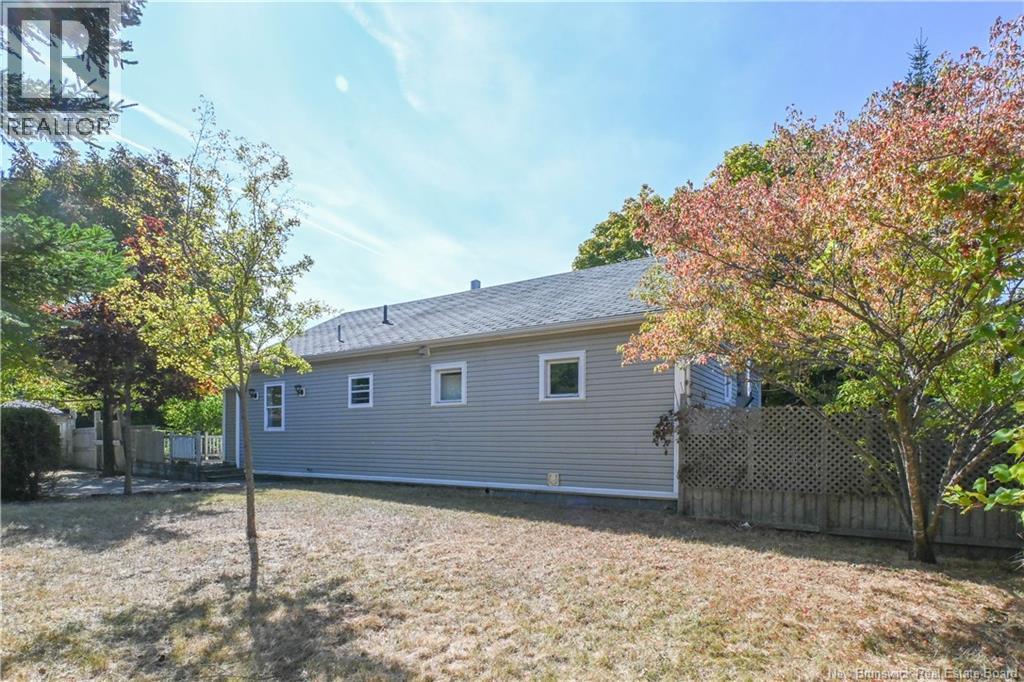 25 Rue Du Portage Street, Caraquet, New Brunswick  E1W 1A8 - Photo 6 - NB126975