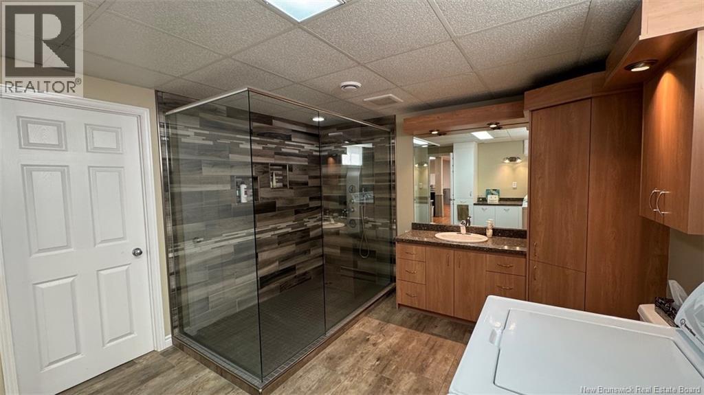 71 48e Avenue, Edmundston, New Brunswick  E3V 3E1 - Photo 26 - NB126939