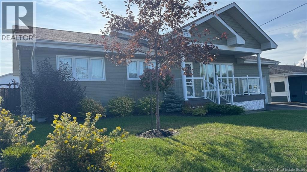 71 48e Avenue, Edmundston, New Brunswick  E3V 3E1 - Photo 3 - NB126939