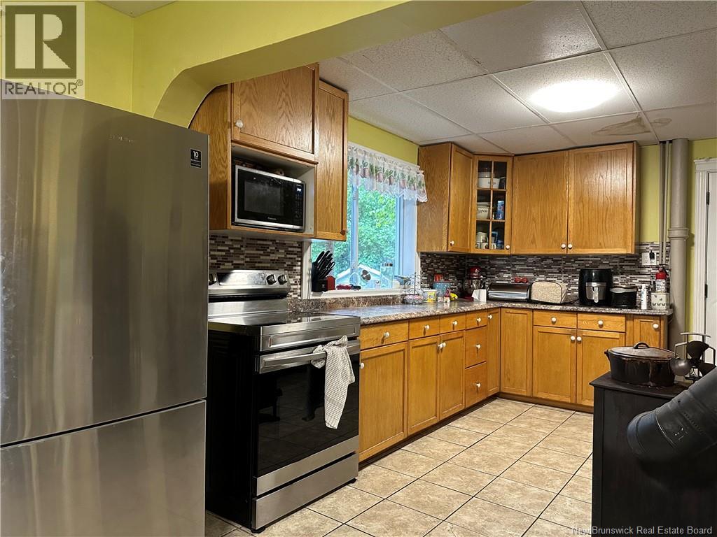 15 Cedar Street, Mcadam, New Brunswick E6J 1V5 - Photo 3 - NB127004