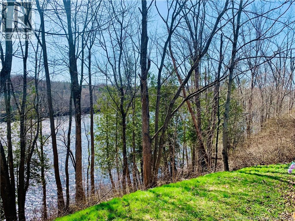 316 Milltown Boulevard, St. Stephen, New Brunswick E3L 1H9 - Photo 18 - NB127094