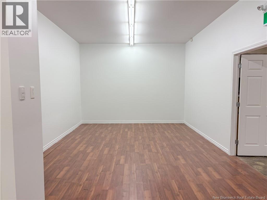 34 Scott Street, Woodstock, New Brunswick  E7M 0C7 - Photo 24 - NB127081