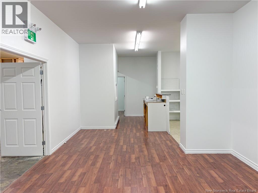 34 Scott Street, Woodstock, New Brunswick  E7M 0C7 - Photo 26 - NB127081