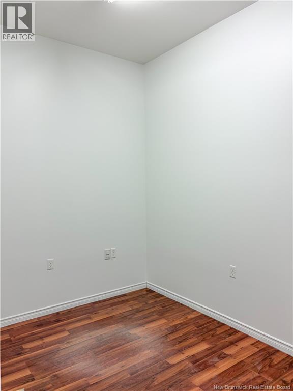 34 Scott Street, Woodstock, New Brunswick  E7M 0C7 - Photo 31 - NB127081