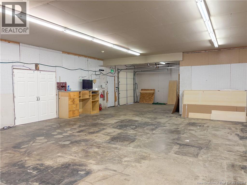 34 Scott Street, Woodstock, New Brunswick  E7M 0C7 - Photo 38 - NB127081