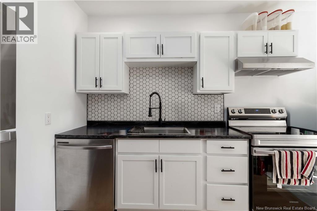 48 Eighth Street, Moncton, New Brunswick  E1E 3E9 - Photo 7 - NB127006