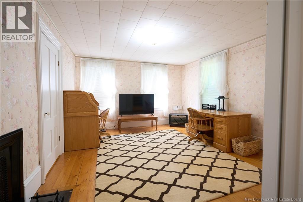 113 Regent Street, Woodstock, New Brunswick  E7M 5Z6 - Photo 38 - NB126531