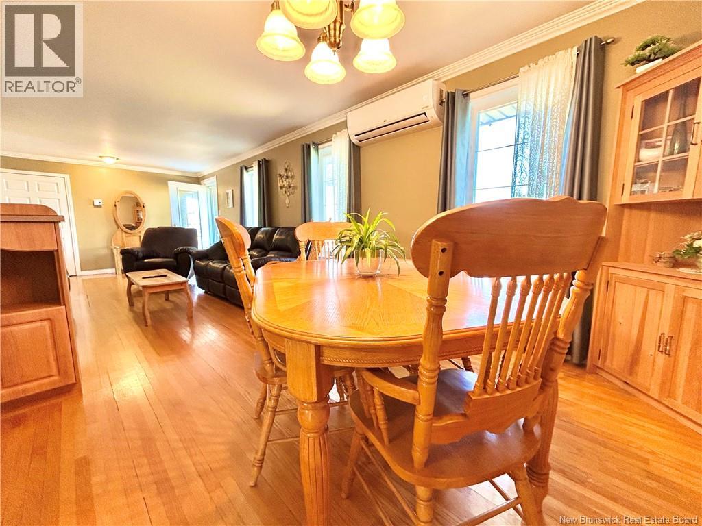 312 St-Pierre E Boulevard, Caraquet, New Brunswick  E1W 1B4 - Photo 10 - NB127339