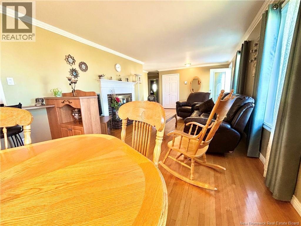 312 St-Pierre E Boulevard, Caraquet, New Brunswick  E1W 1B4 - Photo 11 - NB127339