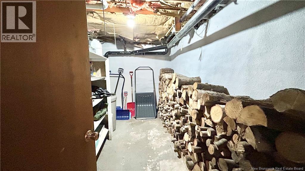 312 St-Pierre E Boulevard, Caraquet, New Brunswick  E1W 1B4 - Photo 27 - NB127339