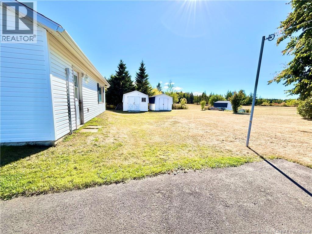 312 St-Pierre E Boulevard, Caraquet, New Brunswick  E1W 1B4 - Photo 38 - NB127339