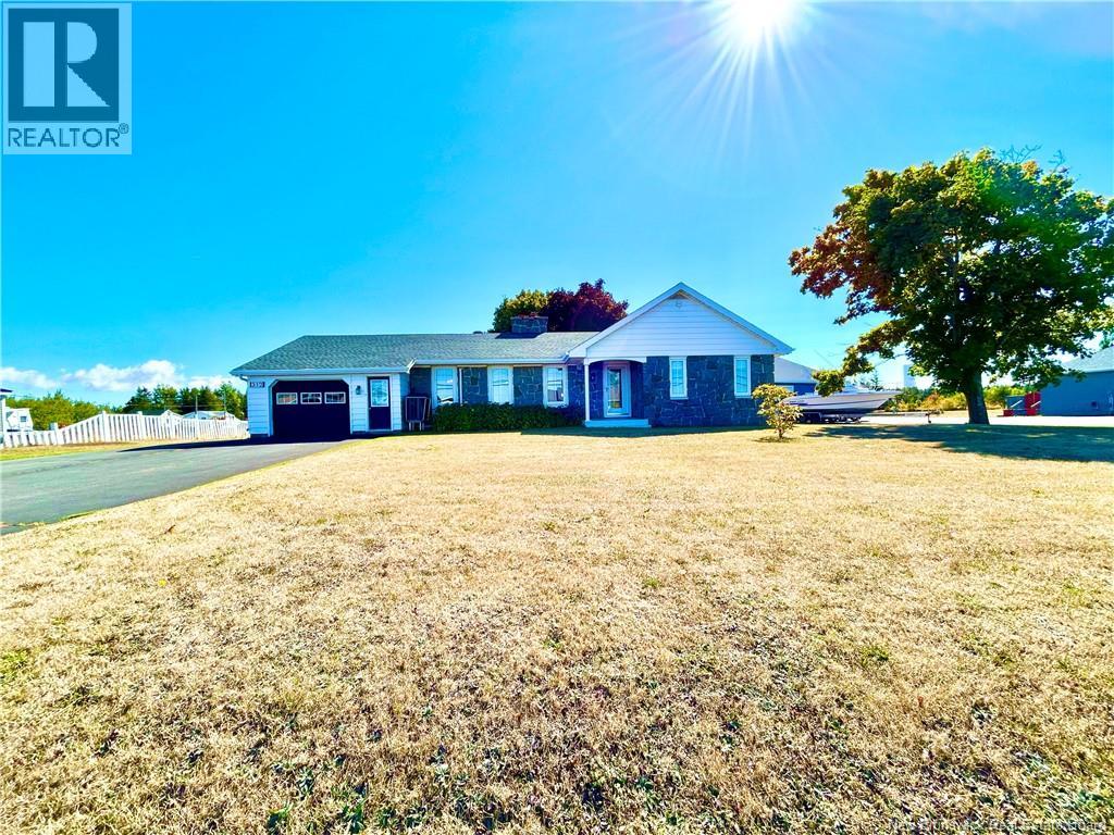 312 St-Pierre E Boulevard, Caraquet, New Brunswick  E1W 1B4 - Photo 4 - NB127339