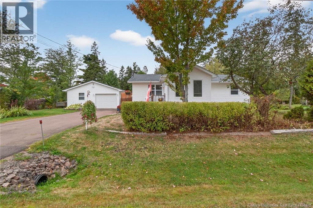 12 Briarcroft Street, Salisbury, New Brunswick E4J 2A9 - Photo 2 - NB127353