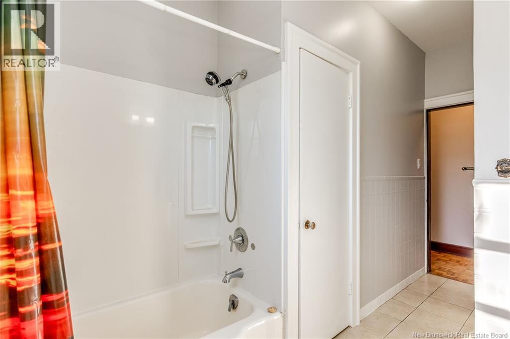 387 Fundy, Saint John, New Brunswick  E2M 2R5 - Photo 26 - NB127393