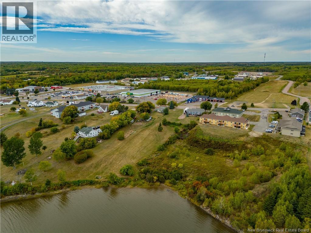 200 Irving Boulevard, Bouctouche, New Brunswick  E4S 3L7 - Photo 7 - NB126699
