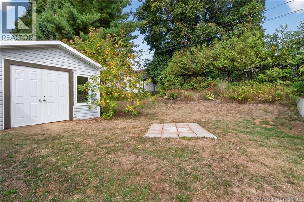 598 Guy, Dieppe, New Brunswick  E1A 4V7 - Photo 46 - NB127427