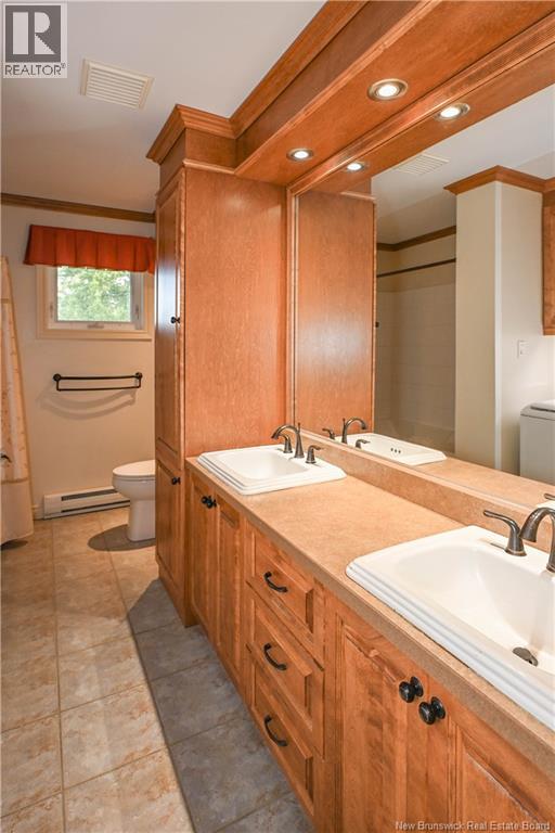163 Grande-Allée Lane, Caraquet, New Brunswick E1W 1A5 - Photo 32 - NB127471