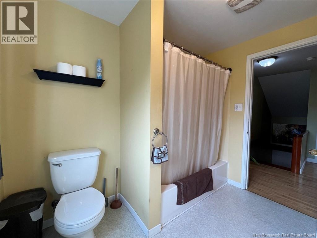30 Hubert Street, Edmundston, New Brunswick  E3V 0B6 - Photo 36 - NB127424