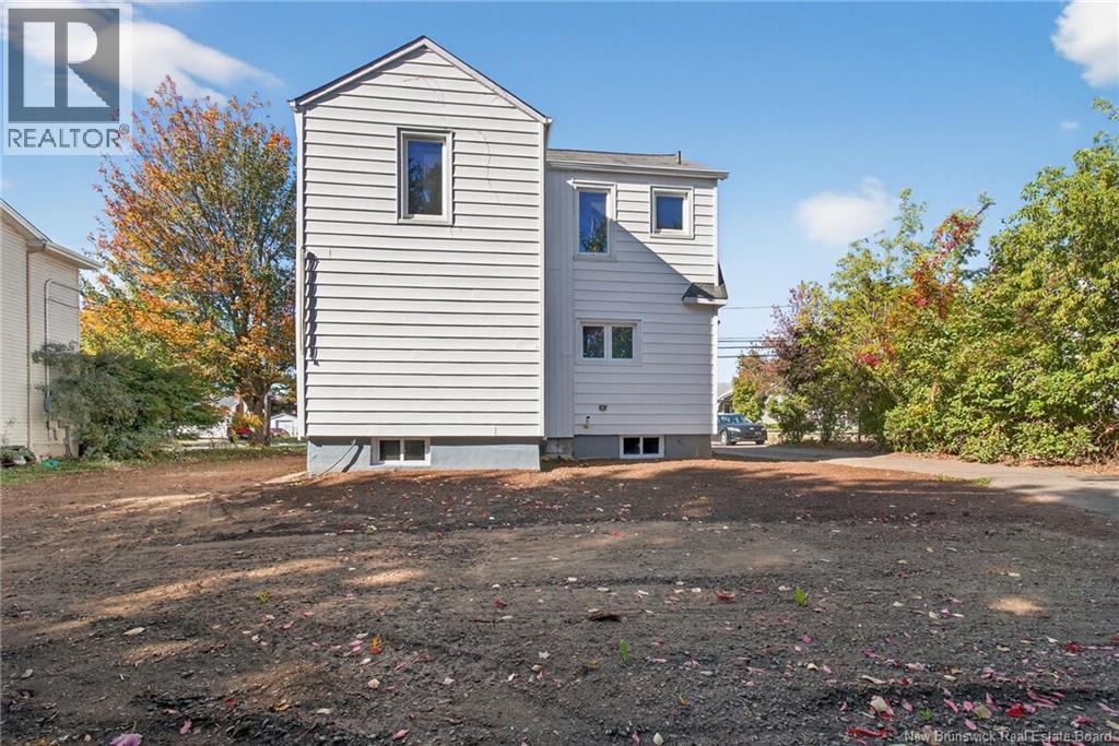 97 Milner Street, Moncton, New Brunswick  E1E 2S2 - Photo 3 - NB127438