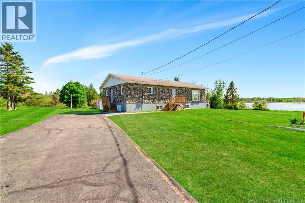 1915 Route 133, Grand-Barachois, New Brunswick