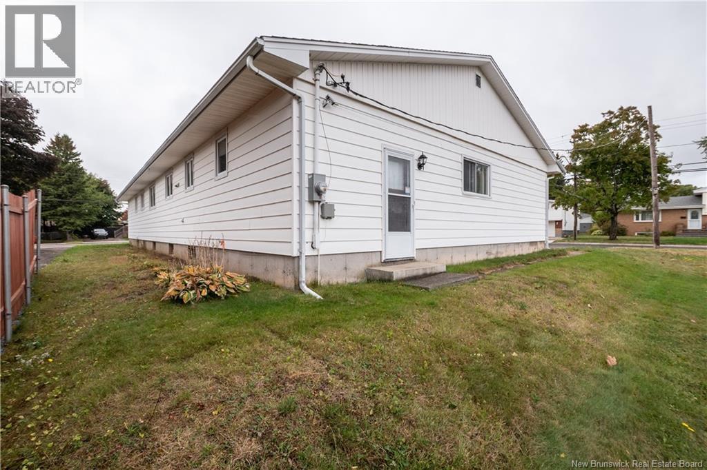 54 Bessborough, Moncton, New Brunswick  E1E 4A2 - Photo 48 - NB127560