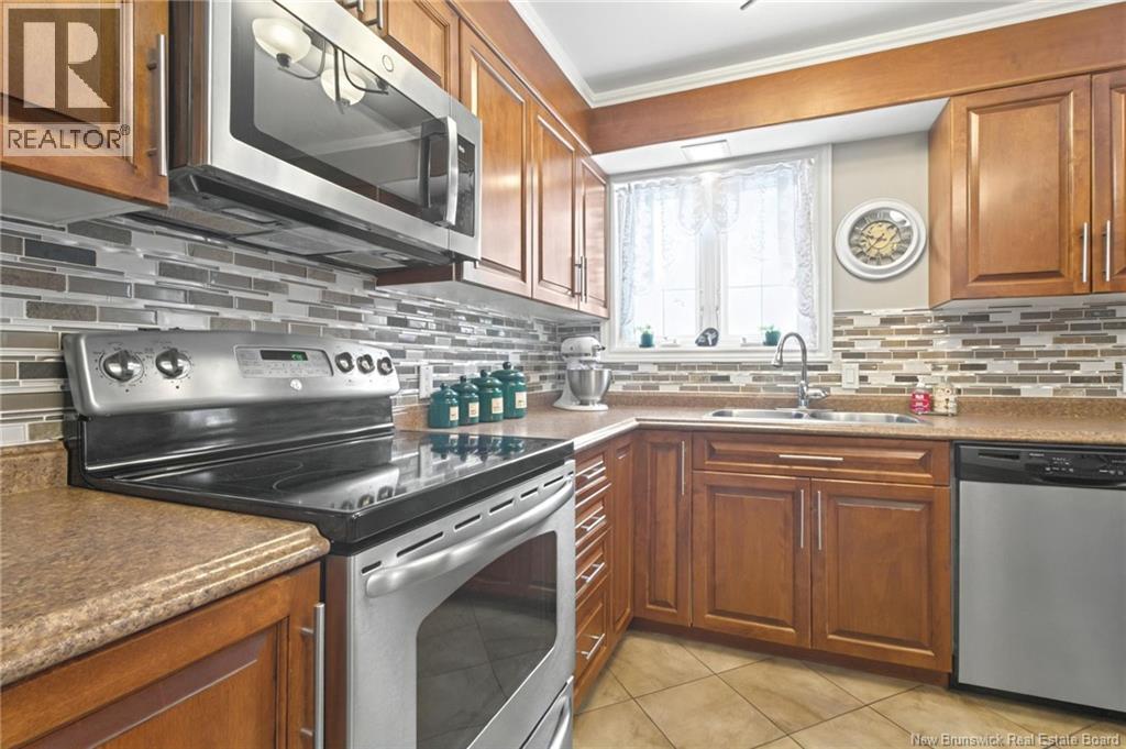 960 Shediac Road, Moncton, New Brunswick E1A 4X5 - Photo 13 - NB127805