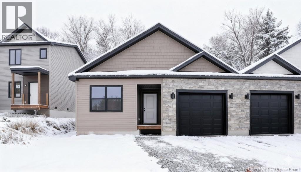 8 Terry Fox Drive, Oromocto, New Brunswick  E2V 0P6 - Photo 2 - NB127683