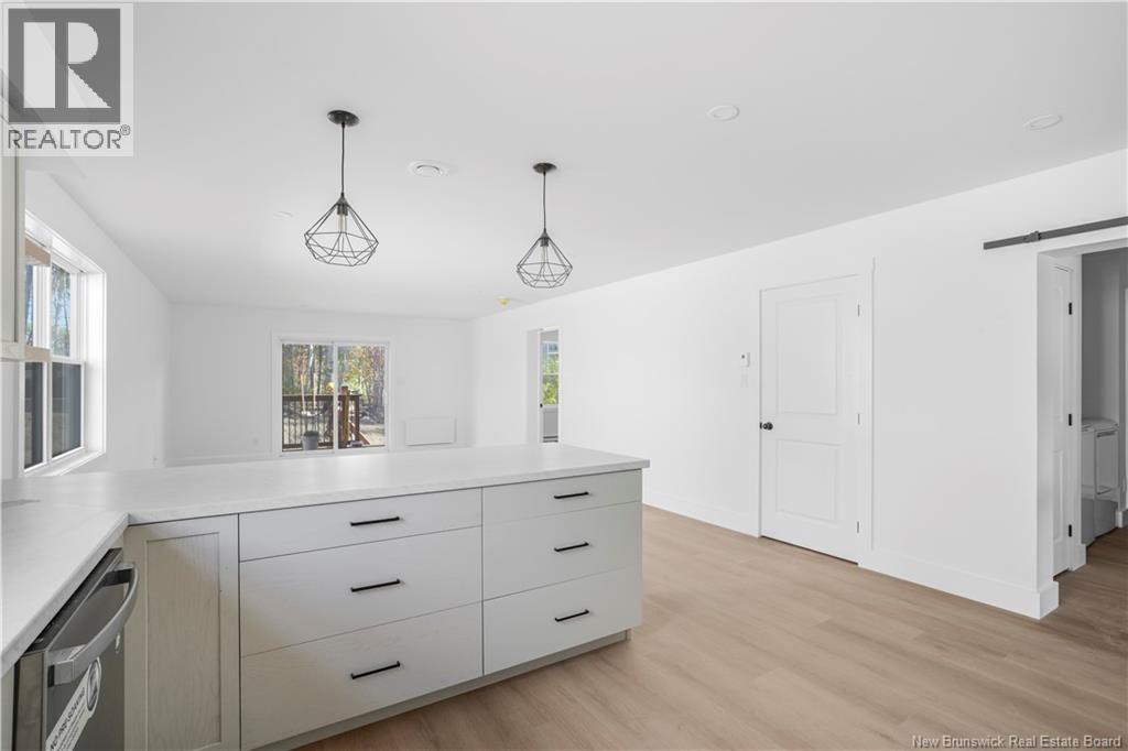 8 Terry Fox Drive, Oromocto, New Brunswick  E2V 0P6 - Photo 6 - NB127683