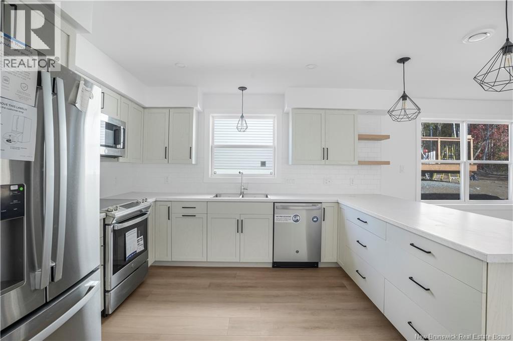 12 Terry Fox Drive, Oromocto, New Brunswick  E2V 0P6 - Photo 10 - NB127721