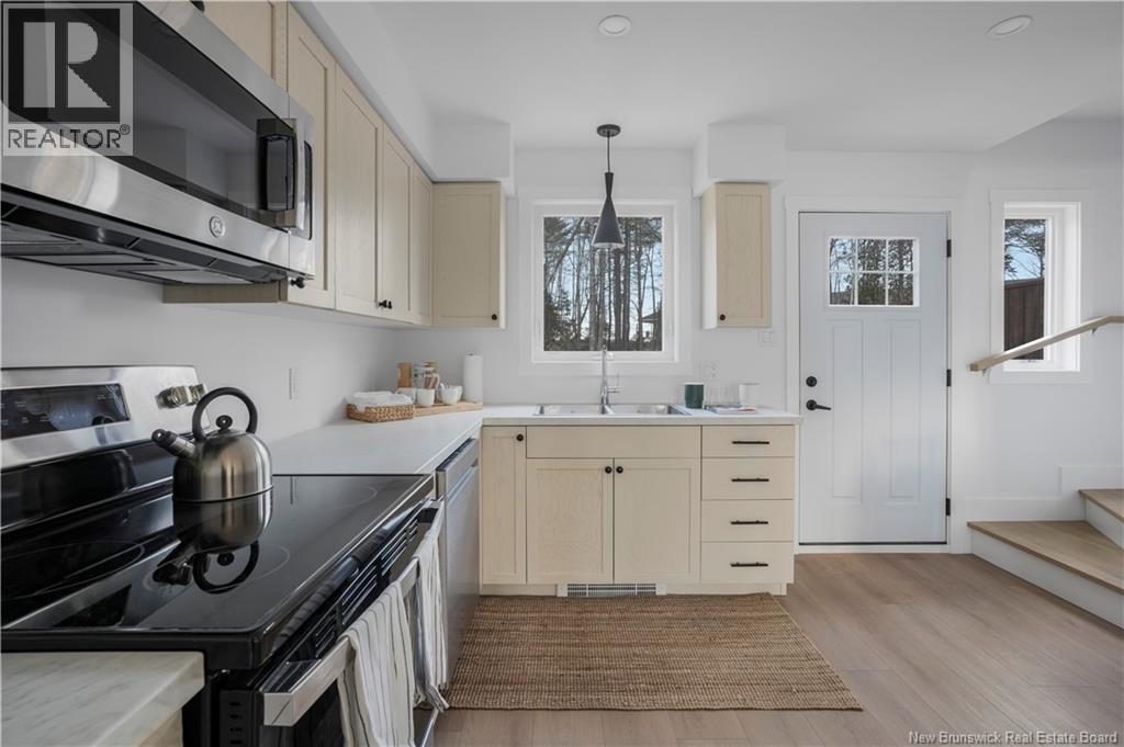 16 Terry Fox Drive, Oromocto, New Brunswick  E2V 0P6 - Photo 13 - NB127704