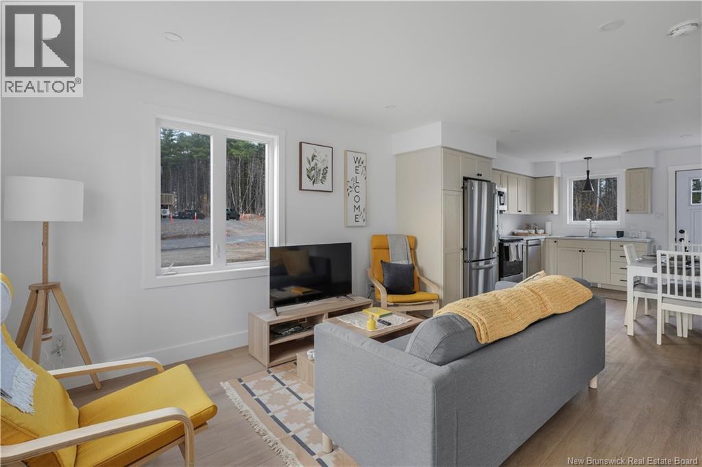 20 Terry Fox Drive, Oromocto, New Brunswick  E2V 0P6 - Photo 8 - NB127720