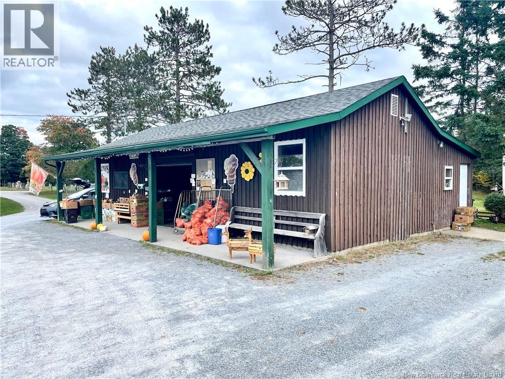 7559 Route 102, Browns Flat, New Brunswick  E5M 2N9 - Photo 1 - NB127728