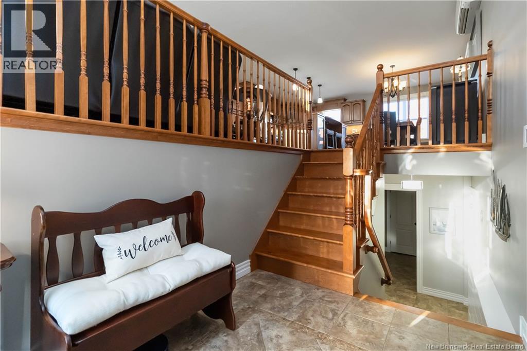 125 Oak Ridge Drive, Moncton, New Brunswick E1G 4Z1 - Photo 4 - NB127771