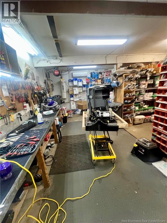 647 Mountain Road, Moncton, New Brunswick E1C 2P2 - Photo 16 - NB127835