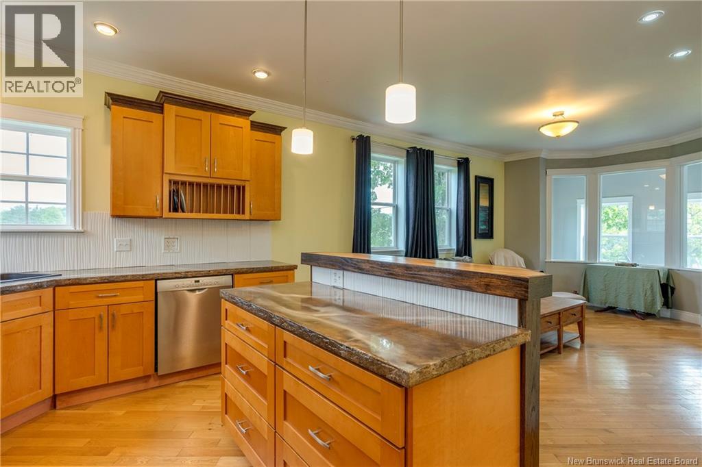 889 Latimore Lake, Saint John, New Brunswick E2N 1X9 - Photo 14 - NB127882