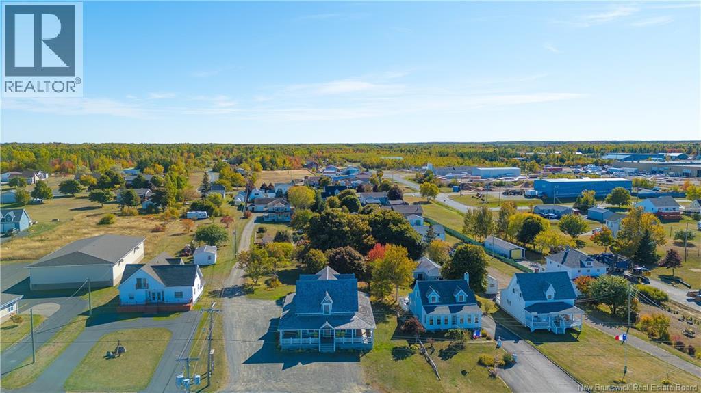 142 Saint-Pierre E Boulevard, Caraquet, New Brunswick  E1W 1B1 - Photo 15 - NB127893