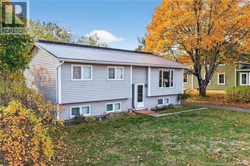 671 Main St., Shediac, New Brunswick  E4P 2C8 - Photo 3 - NB127614