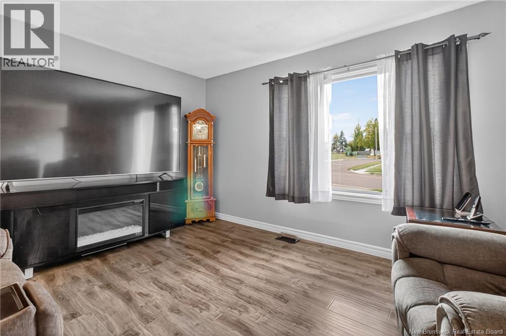 133 Savoie Drive, Moncton, New Brunswick E1C 8H4 - Photo 3 - NB127257