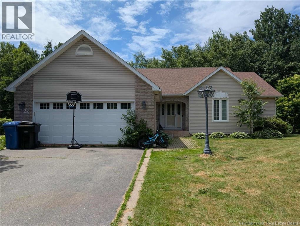 1125 Birchwood Drive, Bathurst, New Brunswick