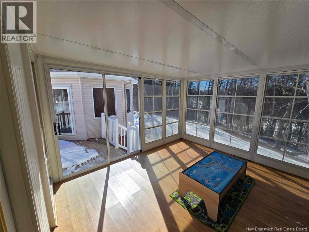 1125 Birchwood Drive, Bathurst, New Brunswick E2A 4W8 - Photo 8 - NB128006