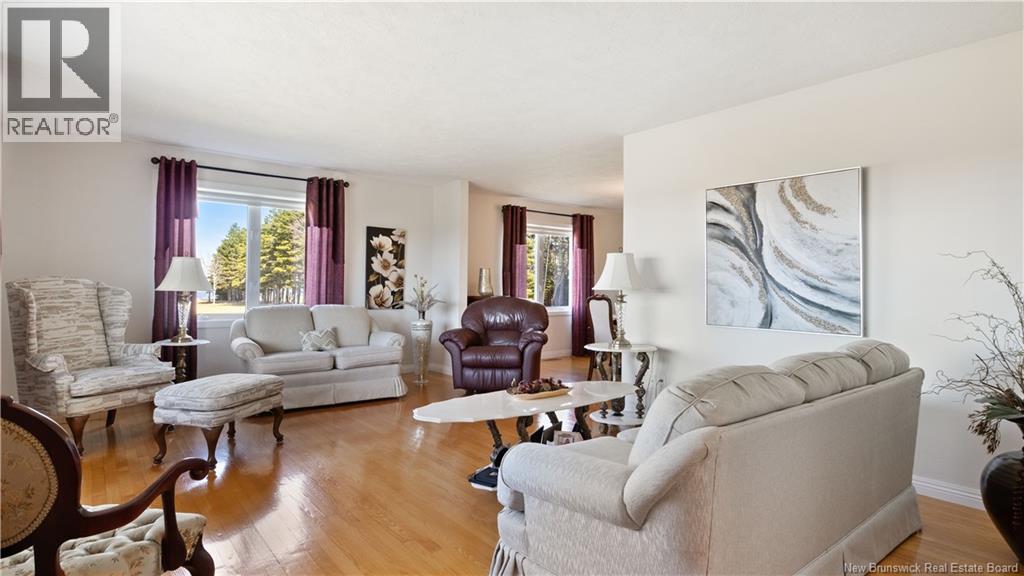 36 Acadie, Bouctouche, New Brunswick E4S 2T2 - Photo 17 - NB128011