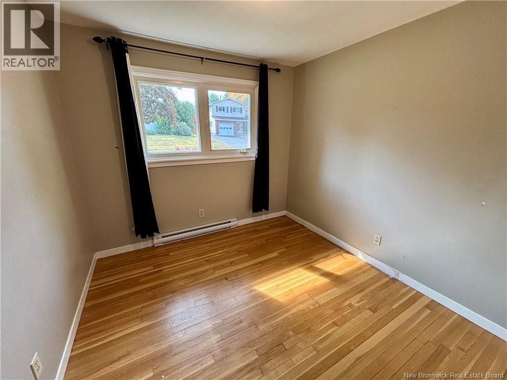 245 Massey Street, Fredericton, New Brunswick  E3B 2Z5 - Photo 19 - NB128057