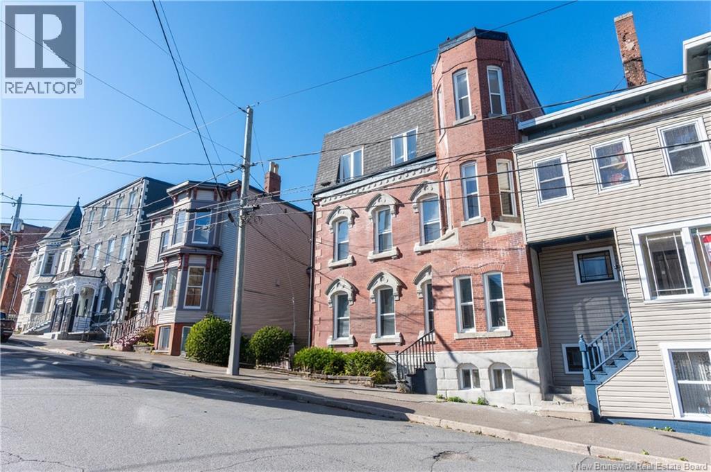 127 Leinster Street, Saint John, New Brunswick E2L 1J4 - Photo 1 - NB128138